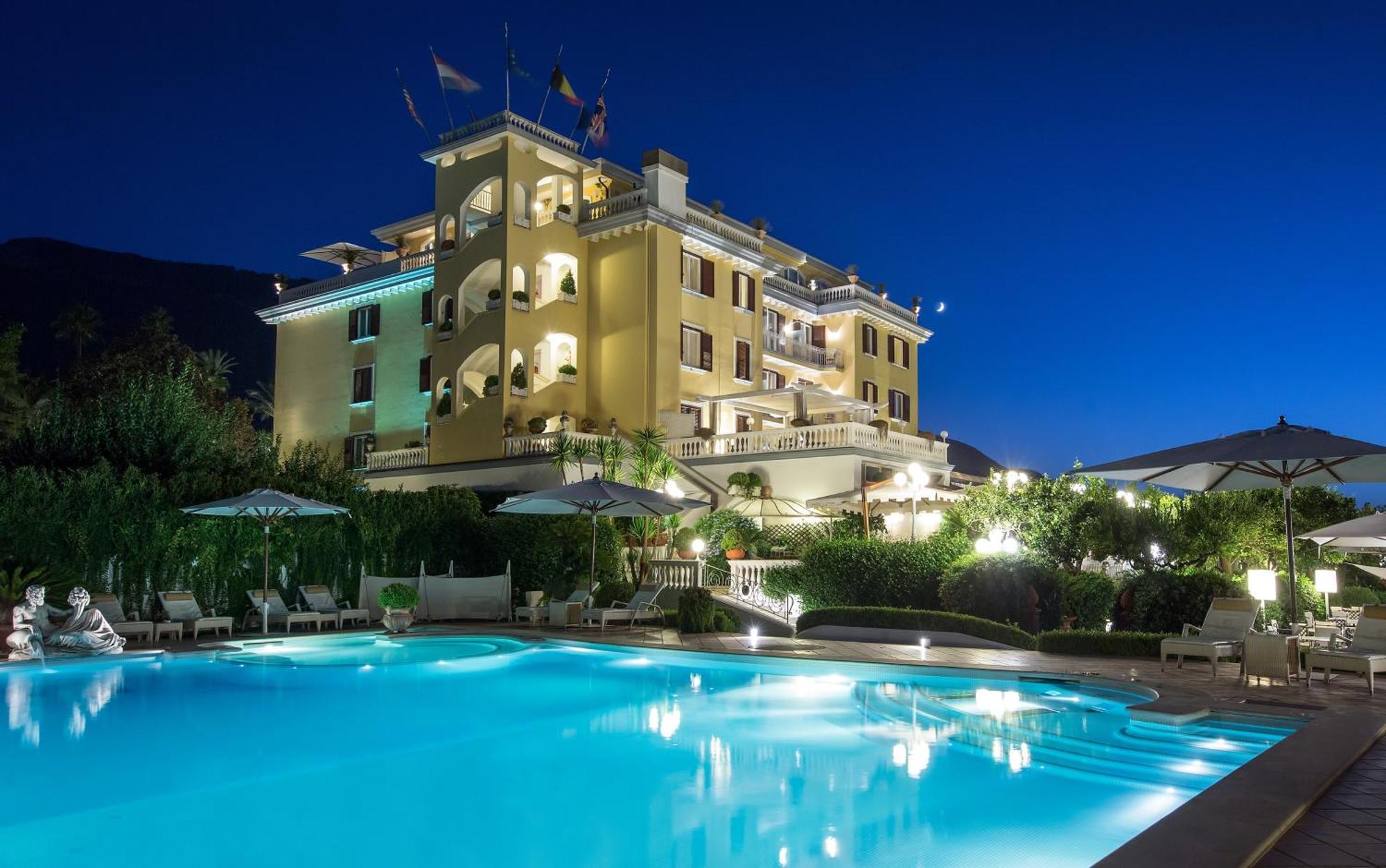 La Medusa Hotel - Dimora Di Charme Castellammare di Stabia Exterior photo